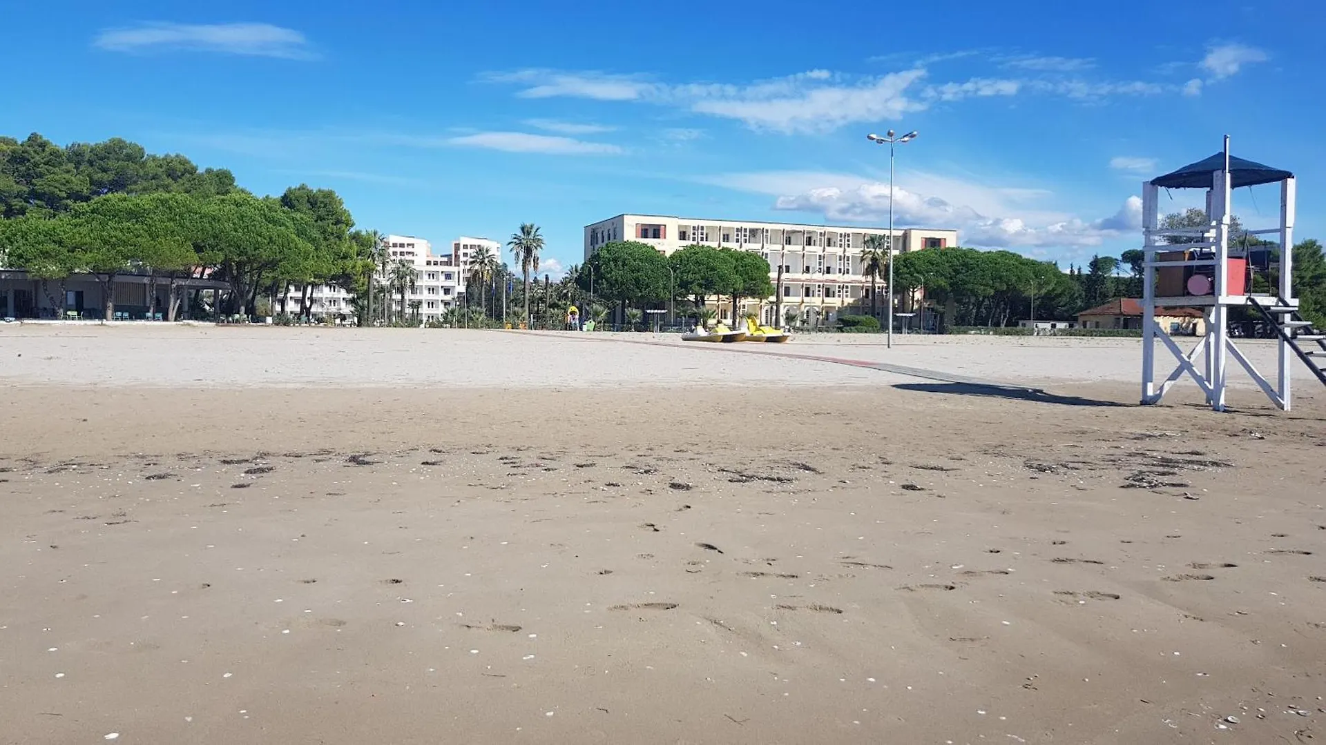 Arteg Apartments - Delux Durrës